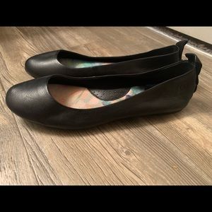 Born Handcrafted Black Leather Ballet Flats